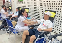 Câu lạc bộ Vespa Hà Nội tổ chức hiến máu tình nguyện