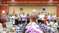 Bộ trưởng Bộ Y tế Đào Hồng Lan gặp mặt chúc mừng các đơn vị truyền thông trong ngành Y tế