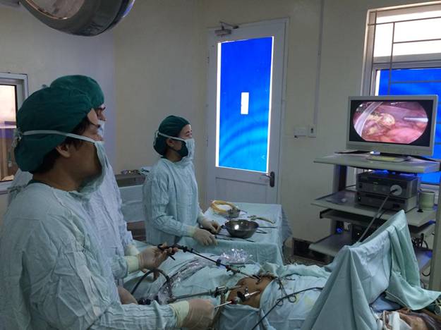 Hà Tĩnh: Phẫu thuật thành công mổ nội soi mở ống mật chủ lấy sỏi