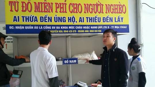Bác sĩ kêu gọi xin quần áo, đặt tủ đồ miễn phí cho bệnh nhân nghèo
