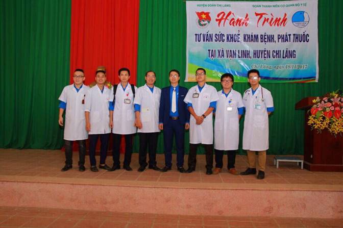 Lạng Sơn: Hơn 500 người dân được khám, cấp phát thuốc miễn phí