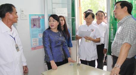 Bộ Y tế khảo sát các trạm y tế mô hình điểm tại tỉnh Long An
