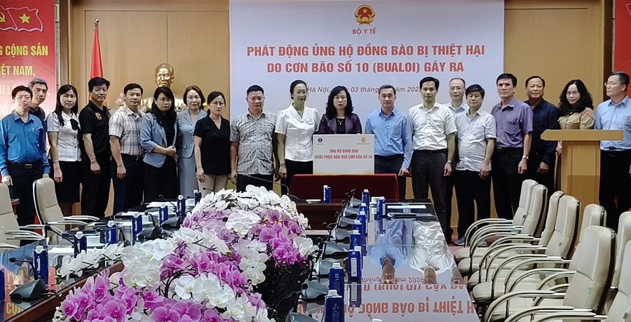 Bộ Y tế phát động ủng hộ đồng bào bị thiệt hại do bão số 10