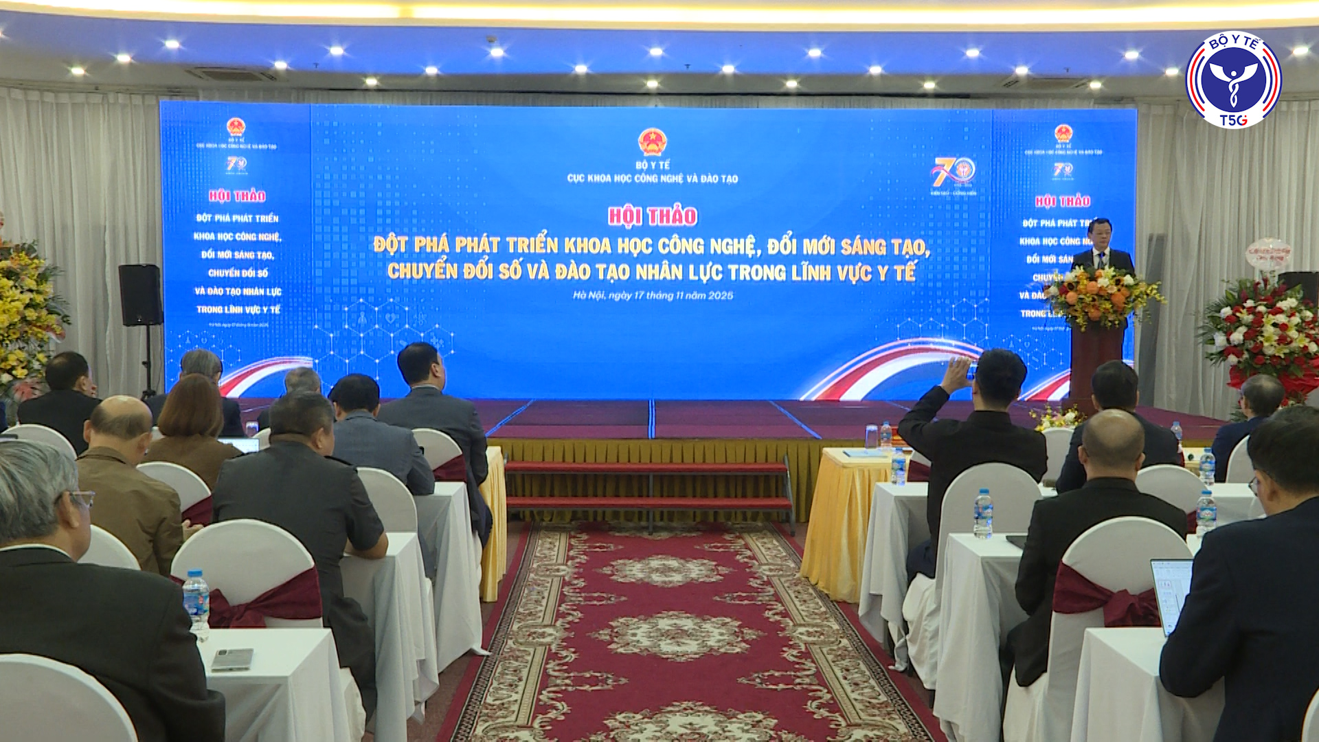 Hội thảo “Đột phá phát triển khoa học công nghệ, đổi mới sáng tạo, chuyển đổi số và đào tạo nhân lực trong lĩnh vực y tế”