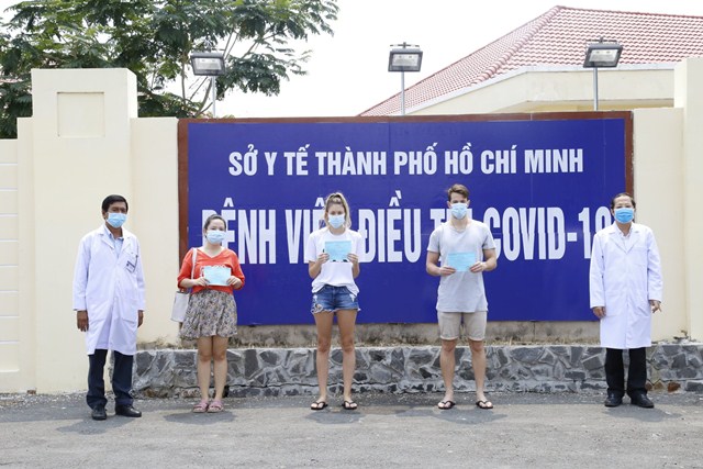 Thêm 4 bệnh nhân COVID-19 được chữa khỏi, tỉ lệ khỏi bệnh ở Việt Nam đạt 50%