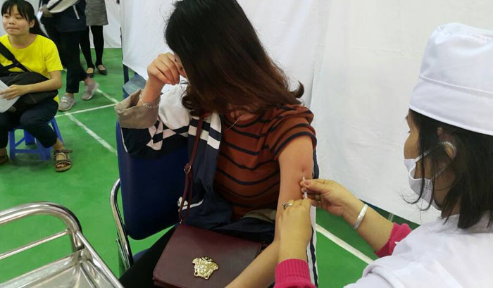 Lào Cai: nhiều huyện đạt tỷ lệ tiêm chủng phòng Sởi - Rubella cao