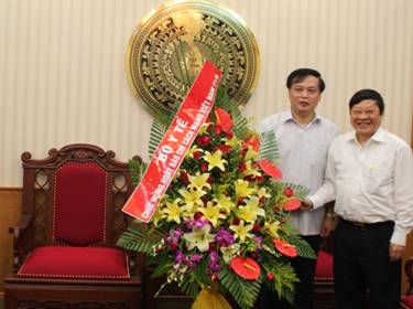 Lãnh đạo Bộ Y tế thăm và làm việc với một số đơn vị nhân ngày Báo chí Cách mạng Việt Nam 21/6