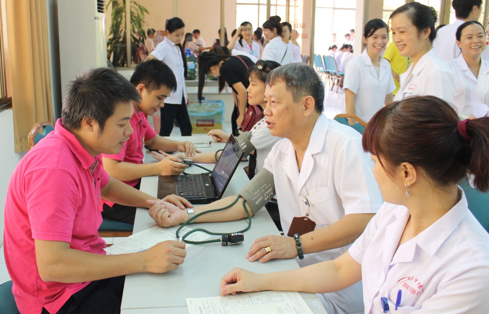 Bệnh viện E tổ chức hiến máu nhân đạo