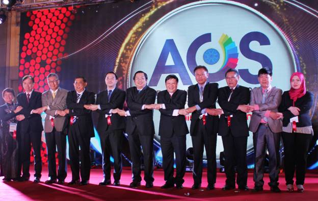 Hơn 1.200 đại biểu dự Hội nghị Nhãn khoa ASEAN lần II
