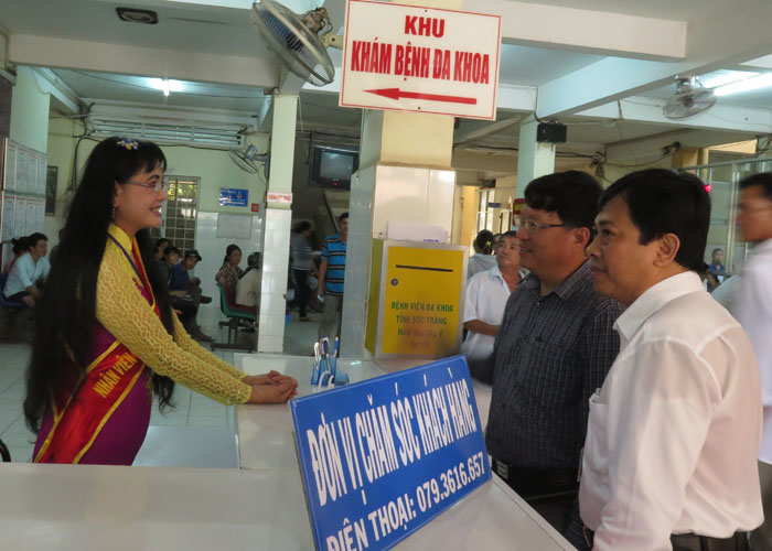 Đoàn công tác số 2 - Bộ Y tế kiểm tra việc triển khai thực hiện “Đổi mới phong cách, thái độ phục vụ của cán bộ y tế ” tại tỉnh Sóc Trăng 
