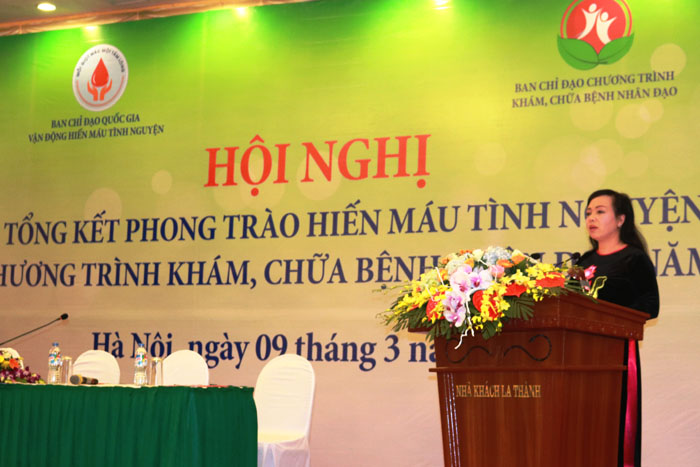 Nỗ lực trong công tác vận động hiến máu tình nguyện và Chương trình khám, chữa bệnh nhân đạo năm 2015