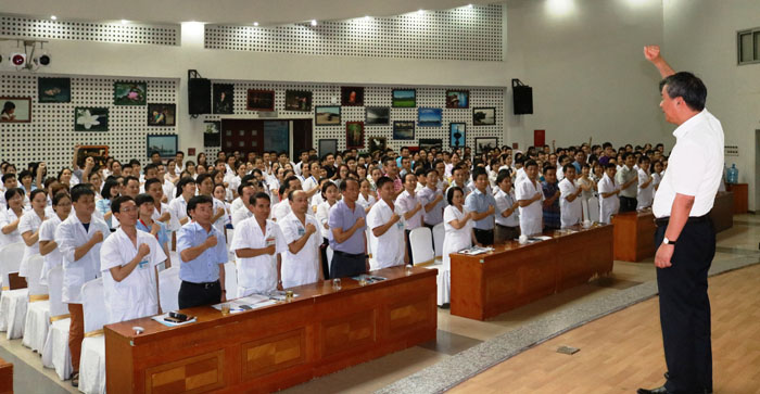 Viện Huyết học - Truyền máu Trung ương khởi động Hành trình Đỏ năm 2016