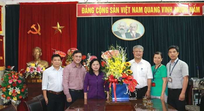 Các cơ quan, tổ chức chúc mừng Trung tâm Truyền thông Giáo dục sức khỏe Trung ương nhân Ngày Báo chí cách mạng Việt Nam