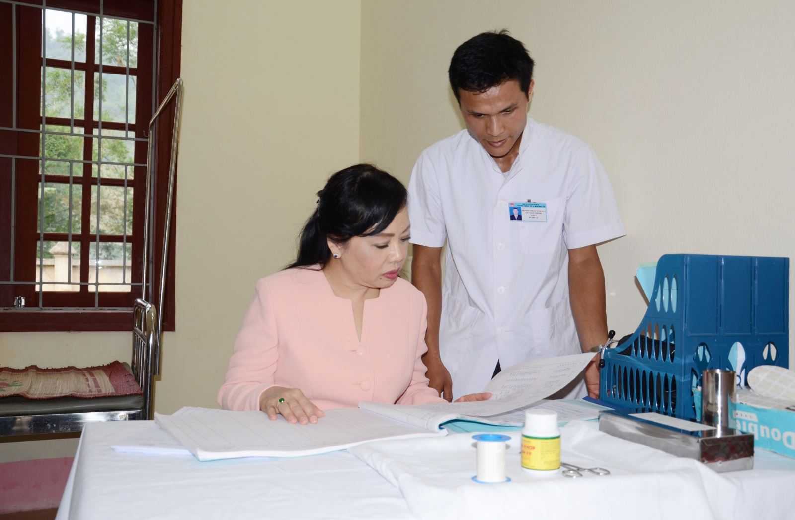 Bộ trưởng Bộ Y tế Nguyễn Thị Kim Tiến thăm và làm việc tại tỉnh Lai Châu