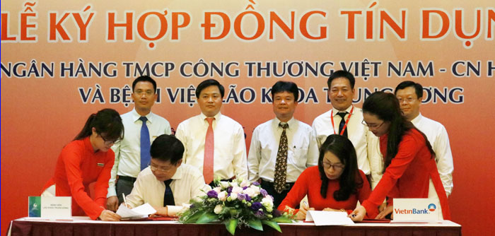 Bệnh viện Lão khoa Trung ương ký hợp đồng tín dụng với Ngân hàng VietinBank