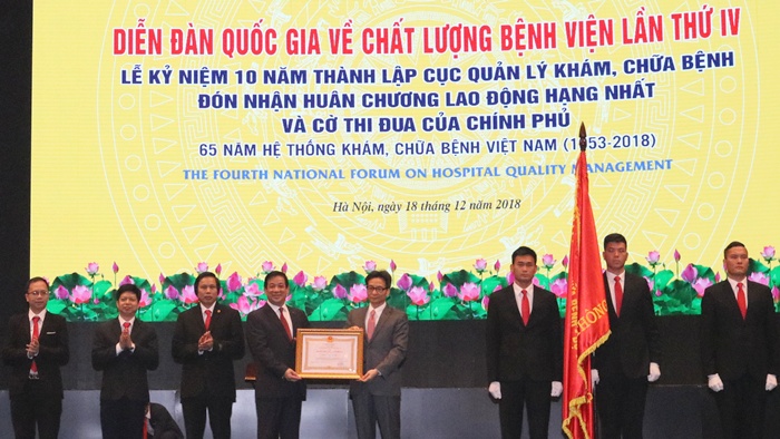 Cục Quản lý Khám, chữa bệnh đón nhận Huân chương Lao động hạng Nhất