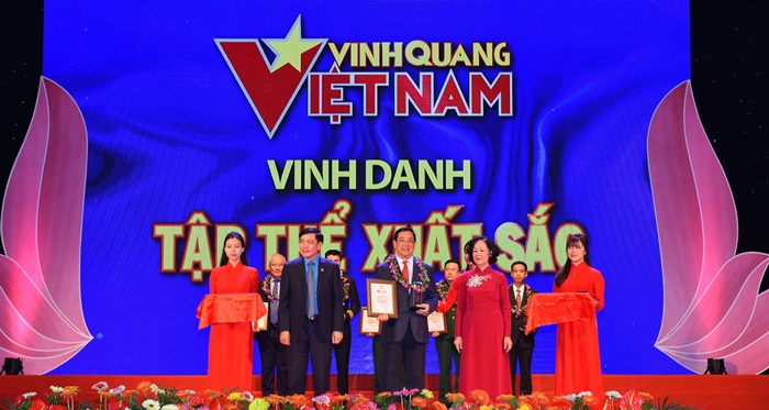 Cục Quản lý Khám, chữa bệnh được tôn vinh tại chương trình “Vinh quang Việt Nam