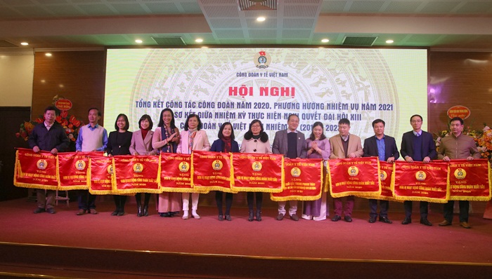 Công đoàn Y tế Việt Nam cùng với các công đoàn cơ sở các cấp, đã  nỗ lực vượt qua khó khăn hoàn thành tốt nhiệm vụ được giao năm 2020