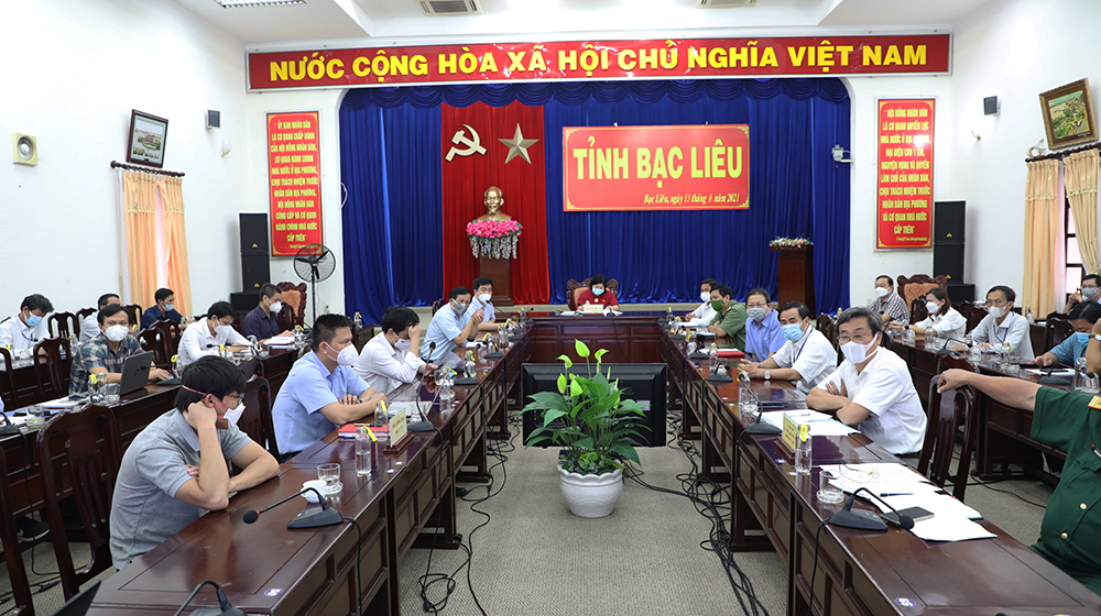 Bạc Liêu sẽ xem xét việc có  tiếp tục hay “nới lỏng” các biện  pháp phòng dịch dựa trên bằng chứng khoa học