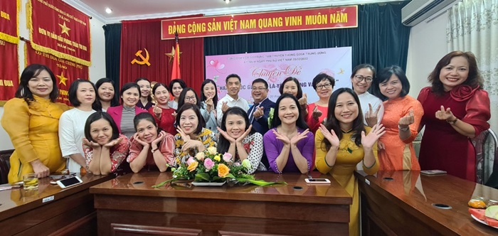 Công đoàn cơ sở Trung tâm Truyền thông GDSK Trung ương mít tinh Kỷ niệm Ngày Phụ nữ Việt Nam