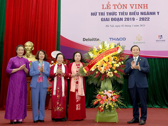 Công đoàn Y tế Việt Nam vôn vinh nữ trí thức tiêu biểu ngành Y tế