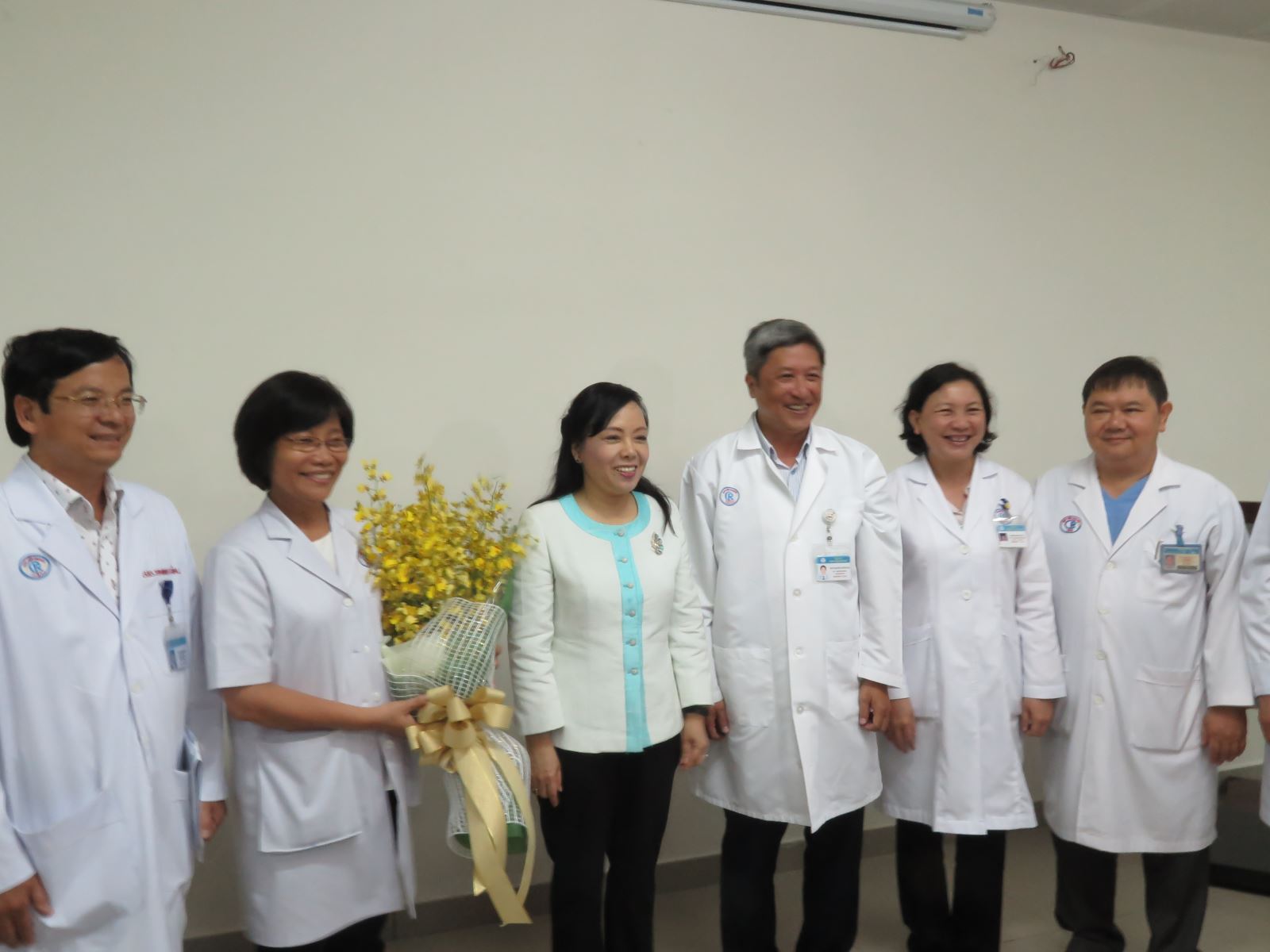 Bộ Y tế truy tặng Kỷ niệm chương “ Vì sức khoẻ nhân dân” cho gia đình người hiến mô - tạng trong ca ghép tạng xuyên Việt lần 2