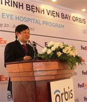Lần đầu tiên Bệnh viện Bay Orbis đến Hà Nội