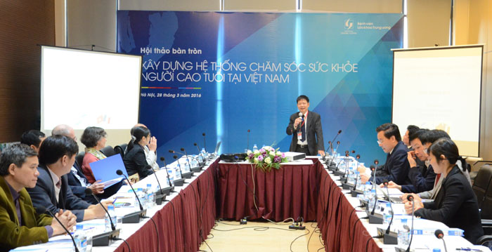 Xây dựng hệ thống chăm sóc sức khỏe người cao tuổi tại Việt Nam