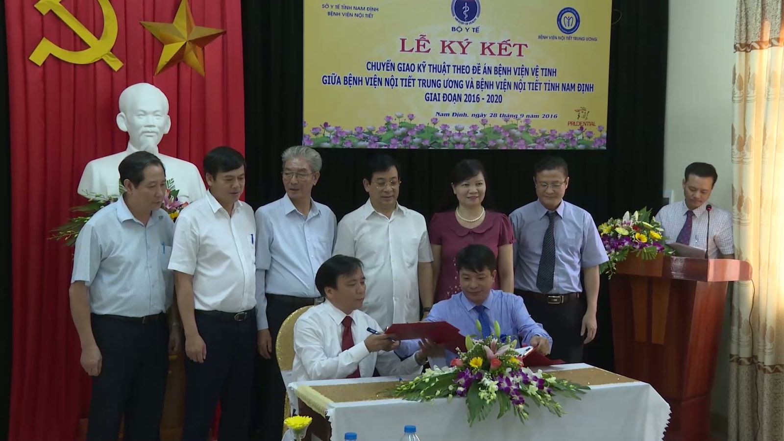 Lễ ký kết chuyển giao kỹ thuật giữa Bệnh viện Nội tiết Trung ương và Bệnh viện Nội tiết Nam Định