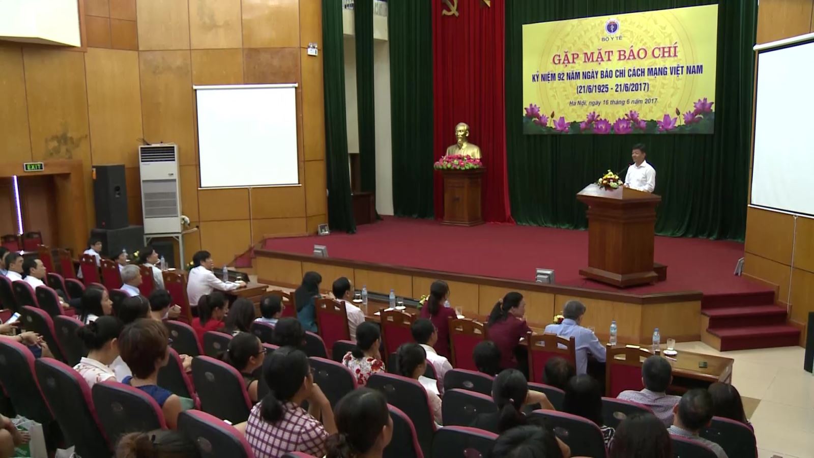 Bộ Y tế gặp mặt báo chí nhân Ngày Nhà báo Việt Nam 21 - 6