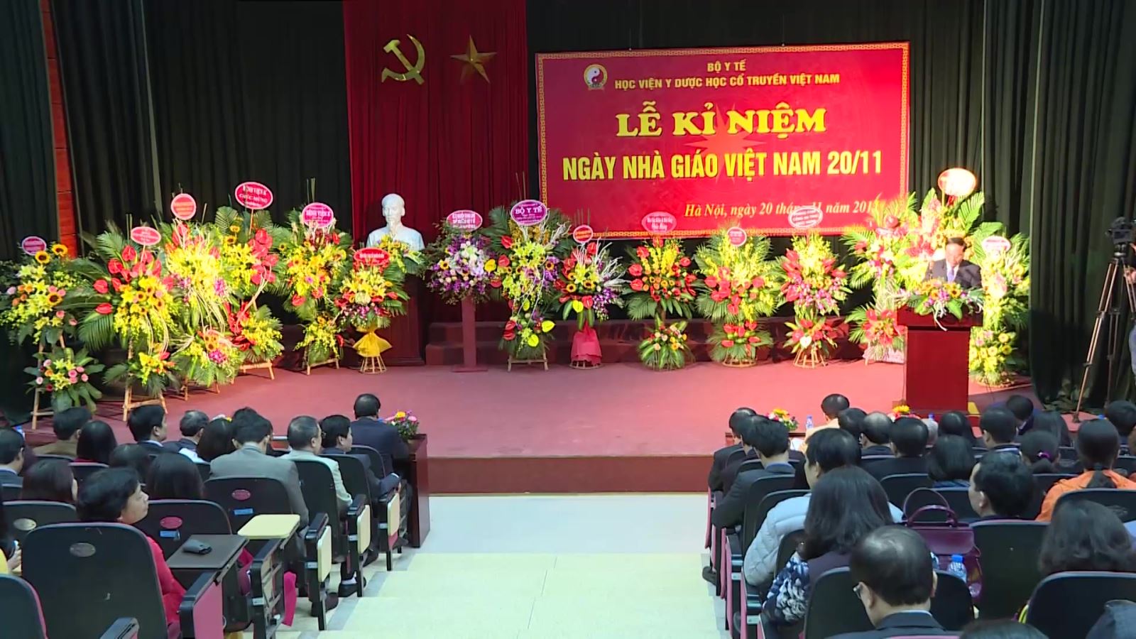 Học viện Y Dược học cổ truyền Việt Nam tổ chức lễ kỷ niệm ngày Nhà giáo Việt Nam