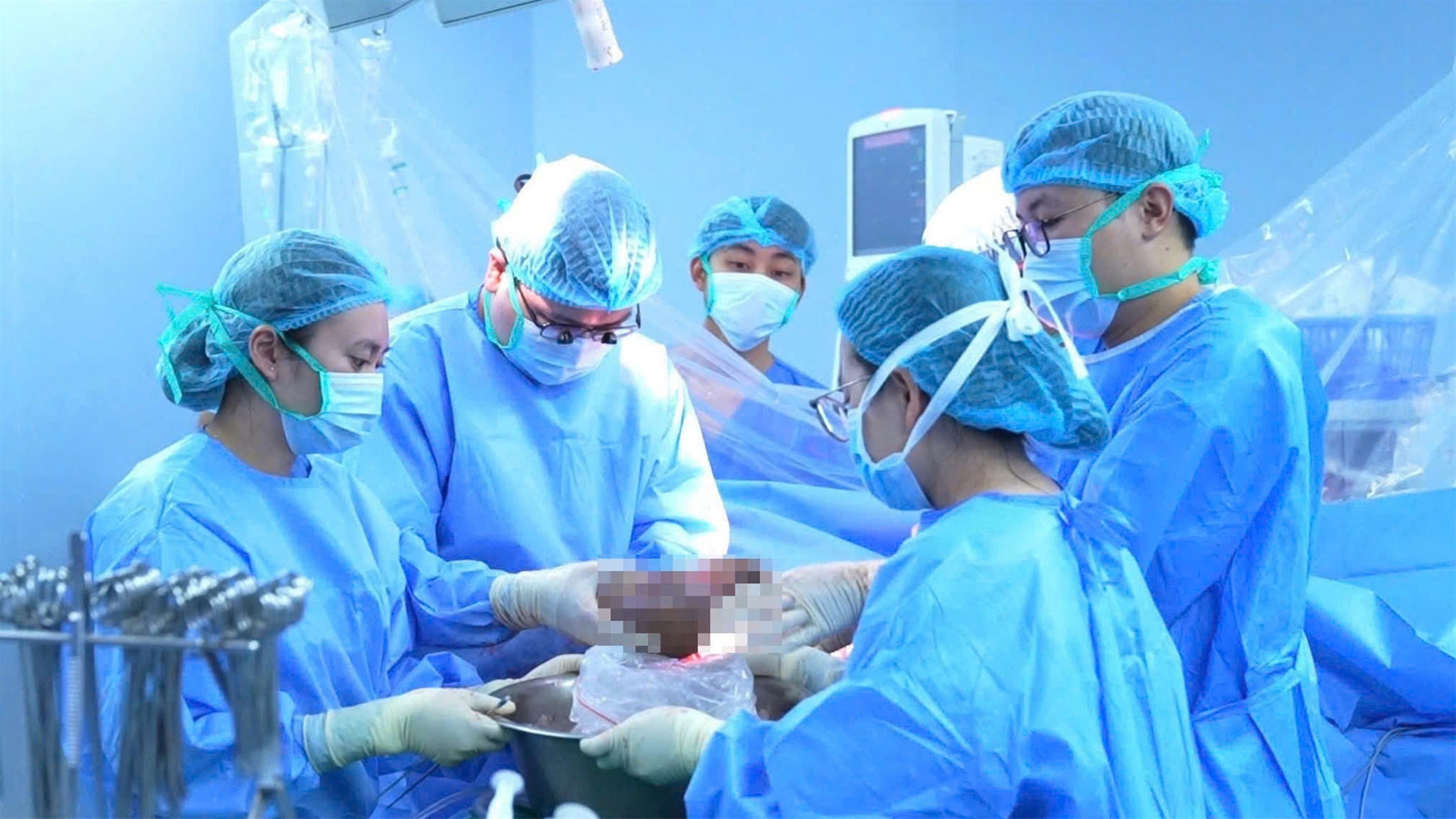 Nữ điều dưỡng Bệnh viện Hữu Nghị hiến tạng sau khi qua đời, hồi sinh nhiều sự sống