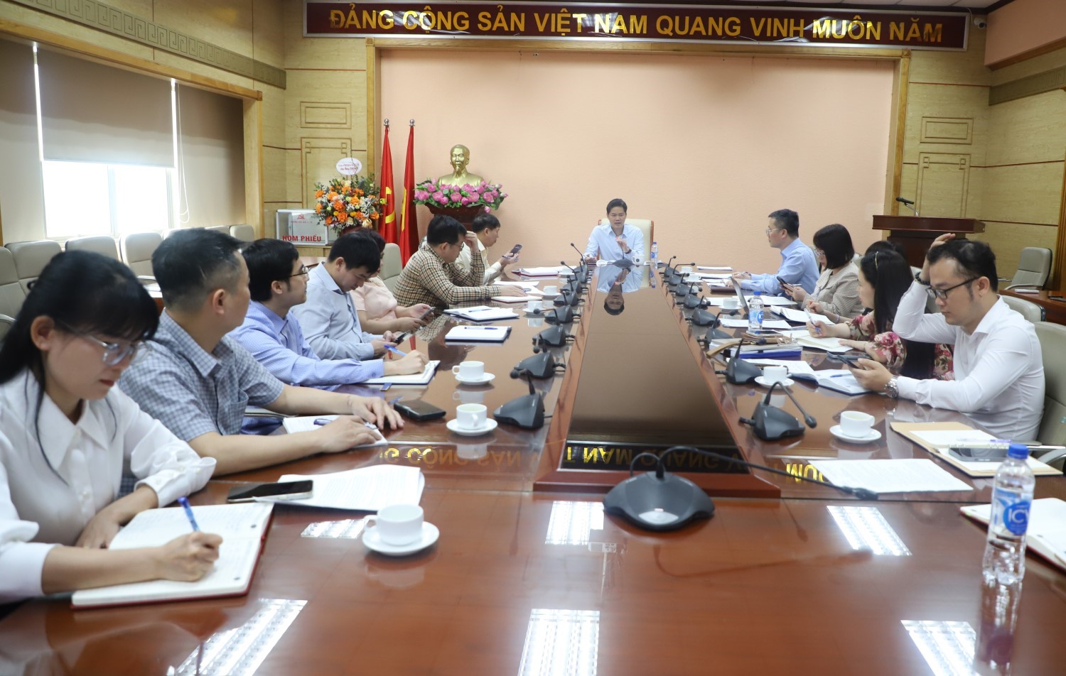 Thứ trưởng Thường trực Bộ Y tế Vũ Mạnh Hà: Văn phòng Bộ Y tế chủ động tham mưu, báo cáo, đẩy mạnh chuyển đổi số góp phần hoàn thành nhiệm vụ chung toàn ngành Y tế