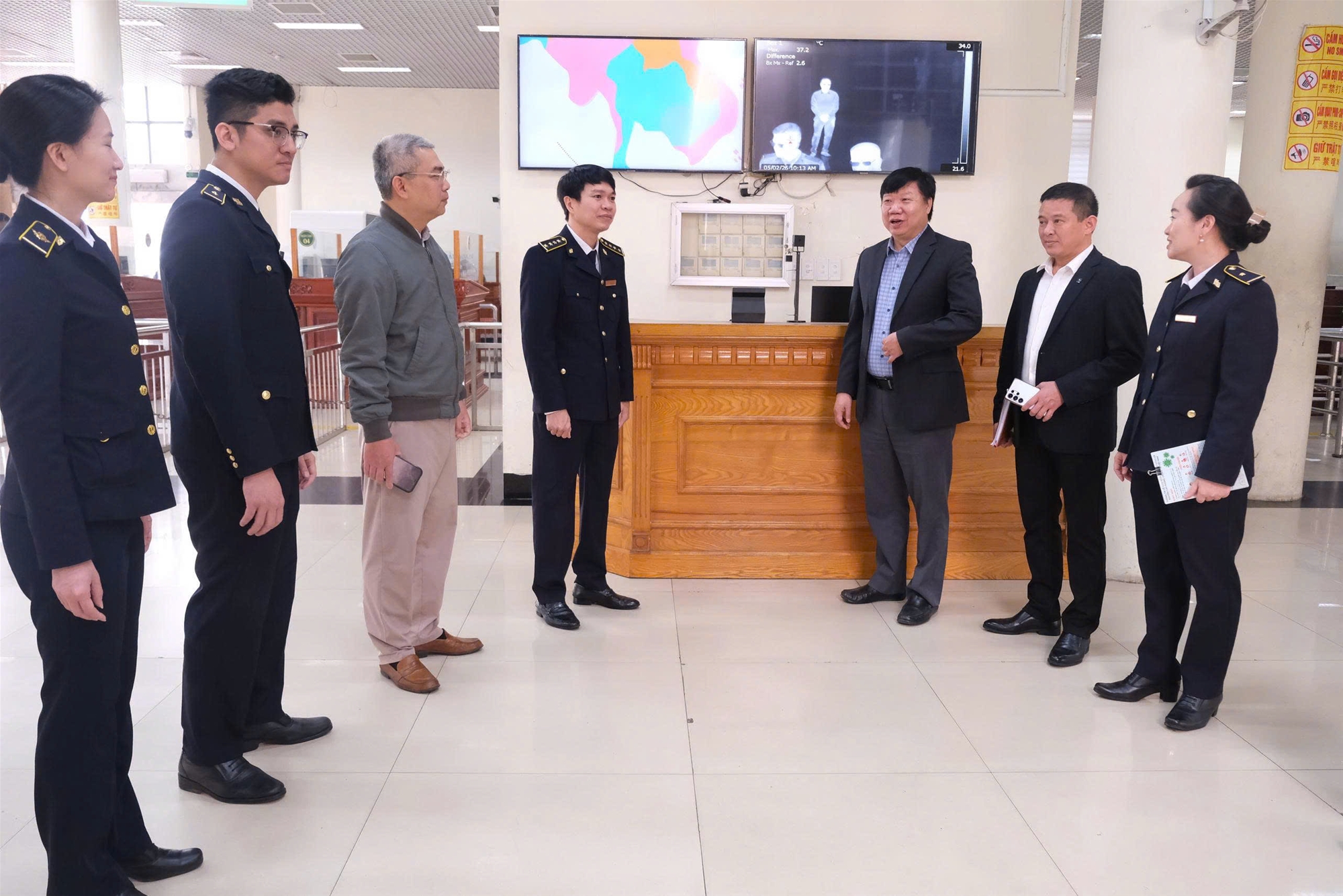 Tăng cường kiểm tra, giám sát dịch bệnh tại một số cửa khẩu đường bộ miền Bắc dịp Tết Nguyên đán Bính Ngọ 2026